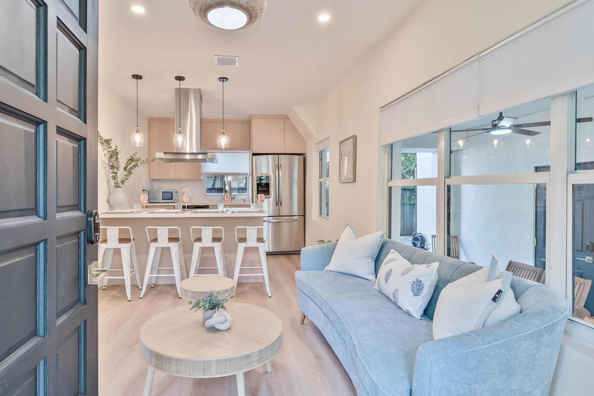 Casa Bellini 3bd, Bbq Sleeps 6, Near Brickell Сasa de vacaciones Miami